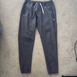 Men's Charcoal Jogger - Vuori